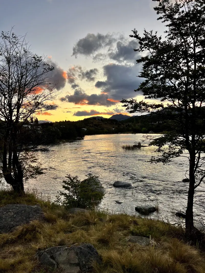 El río al atardecer