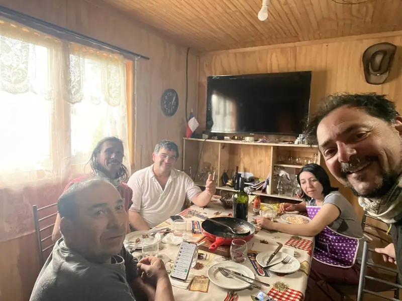 Una comida en la casa de la familia