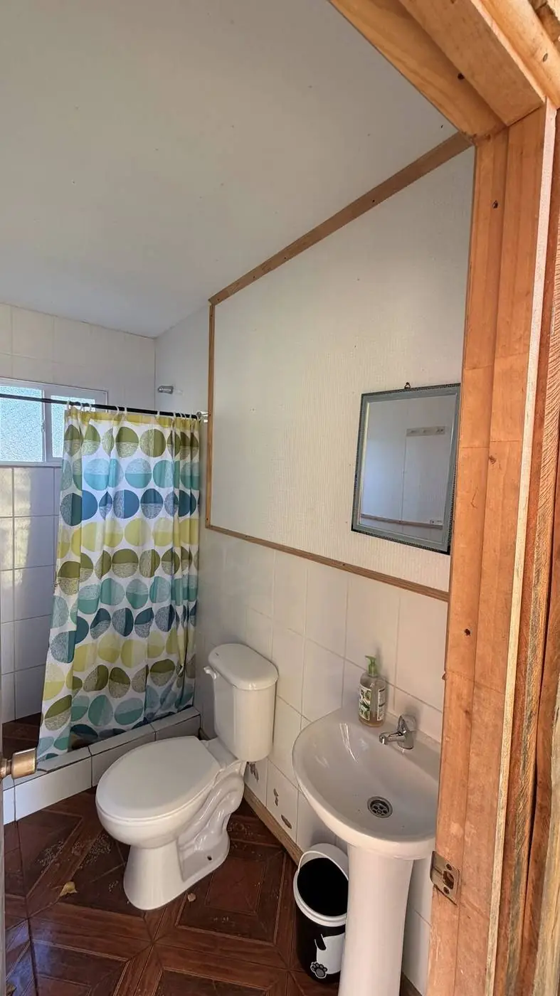 El baño, con ducha